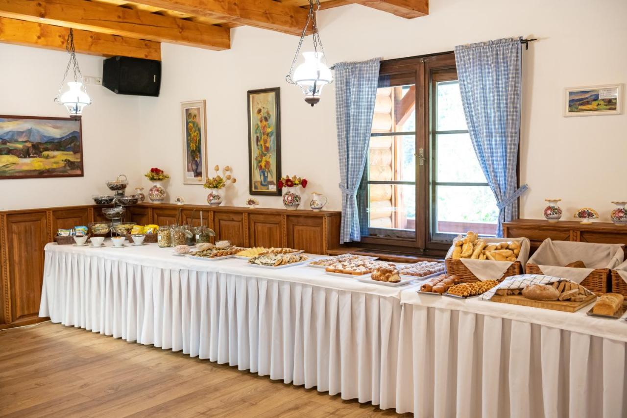 Wellness Hotel Ondrasuv Dvur Bila  Bagian luar foto