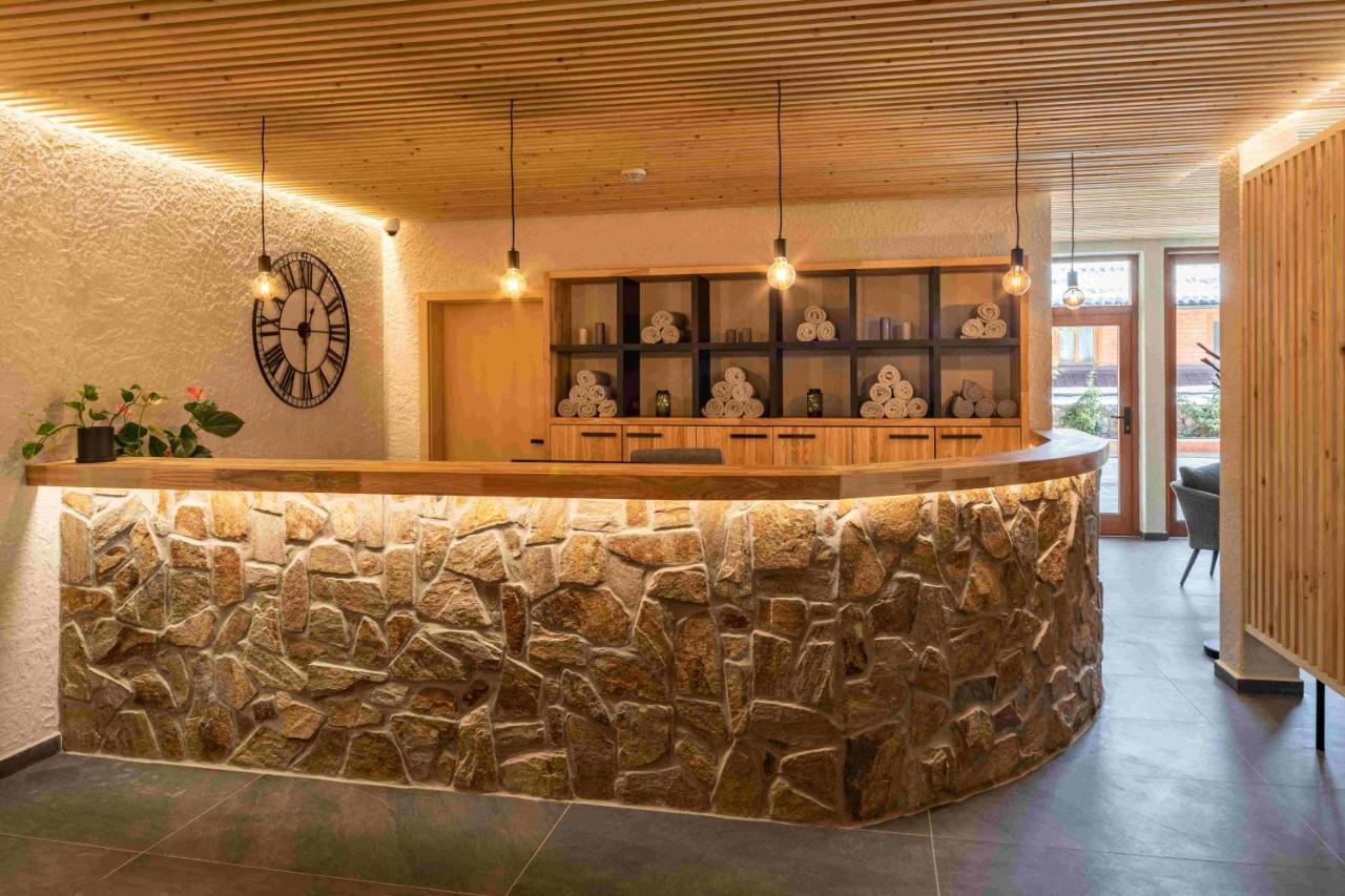 Wellness Hotel Ondrasuv Dvur Bila  Bagian luar foto