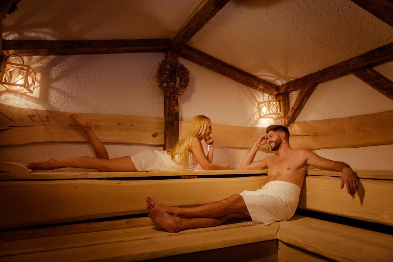 Wellness Hotel Ondrasuv Dvur Bila  Bagian luar foto
